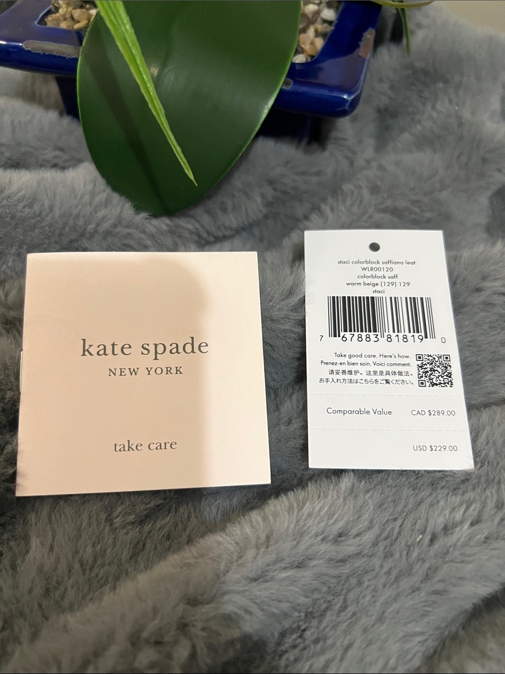 Kate Spade Two-Tone Black and Beige Zip-Around Wallet NWT retail $229 - Picture 6 of 6